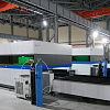 FL-L1560FEHR-8000-D220-IPG Лазерный станок для резки листового металла и труб со сменным столом и кабинетной защитой