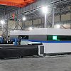 FL-L1560FHE-2000-IPG Лазерный станок для резки листового металла с кабинетной защитой и сменным столом