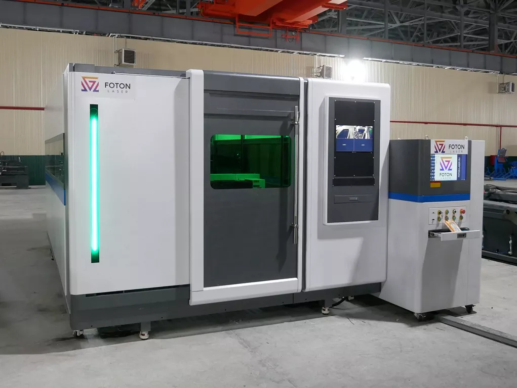 FL-L2040FHR-30000-D220-Raycus Закрытый лазерный станок для резки листового металла с труборезом